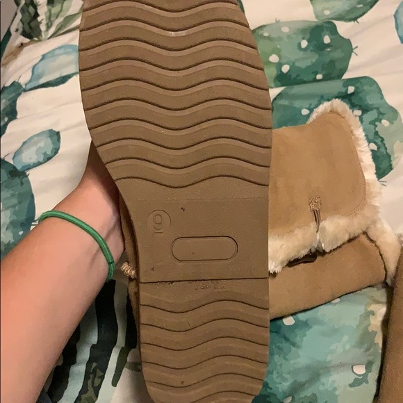 boots - Picture 2 of 2